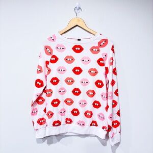 CBR White sweater with pink lips